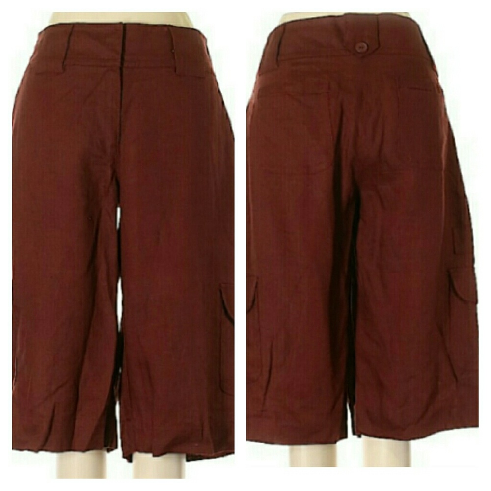 CAbi NWOT cargo wide leg pants size 6